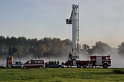 LKW faehrt in den Rhein Langel Hitdorf Faehre P082